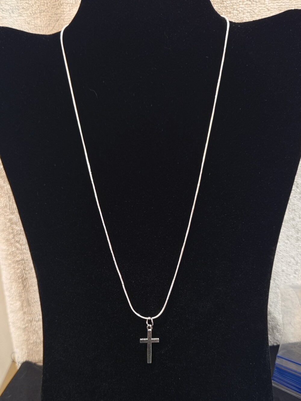 SILVER PLATED CROSS NECKLACE